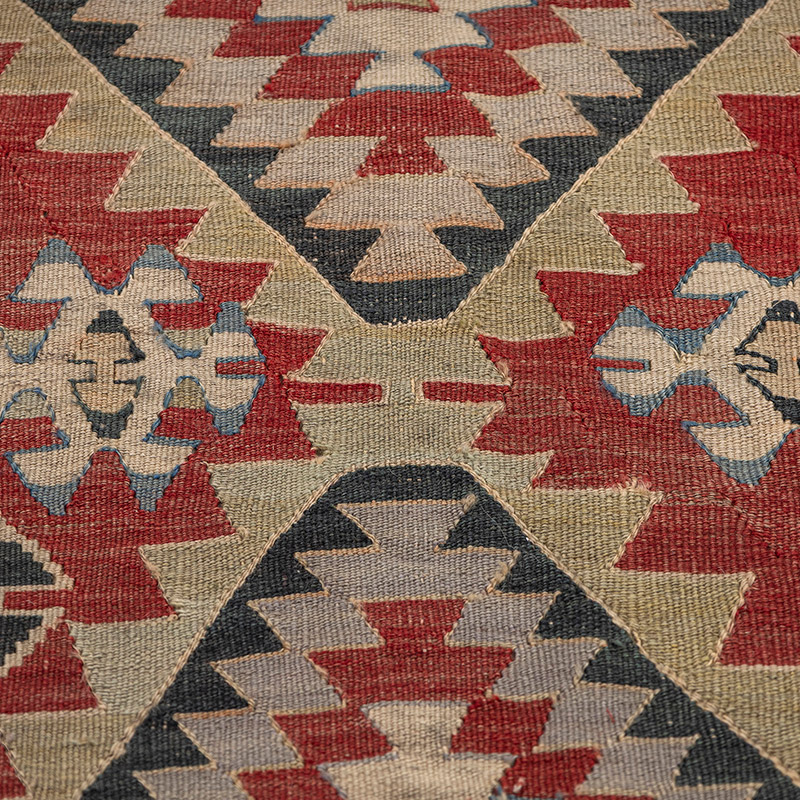 Vintage Esme Kilim Rug - 5' 7" x 9' 4" (67" x 112") - K0083844