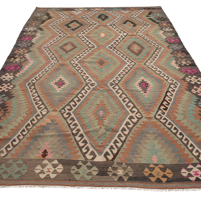 Vintage Esme Kilim Rug - 6' 1" x 9' 3" (73" x 111") - K0083845