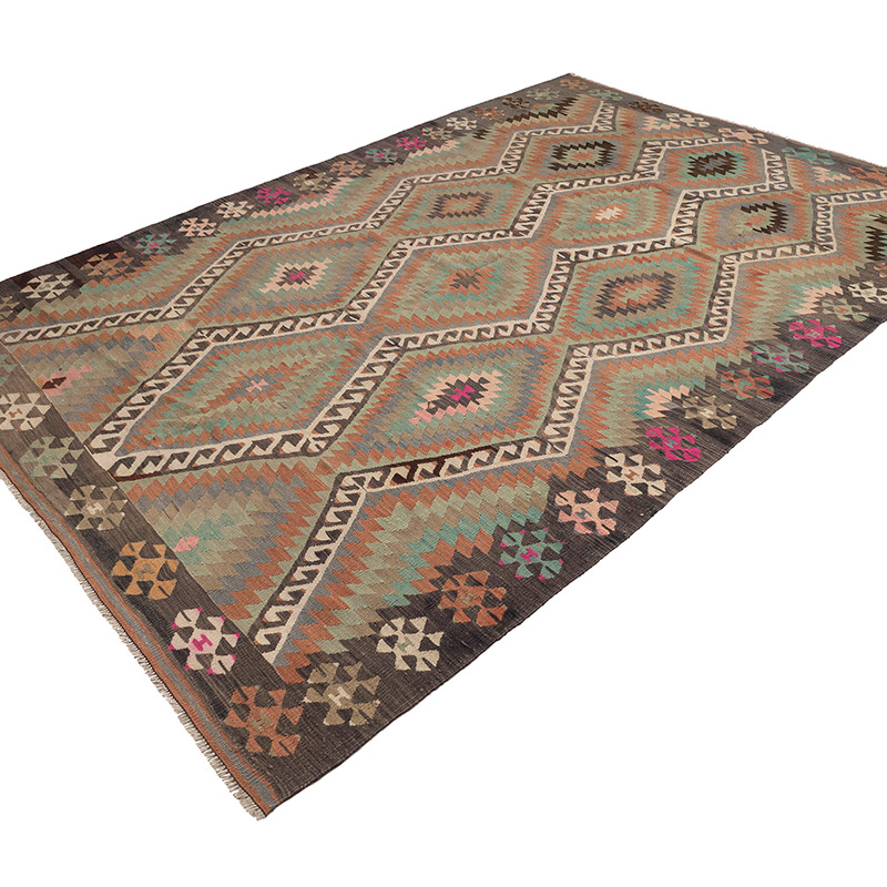 Vintage Esme Kilim Rug - 6' 1" x 9' 3" (73" x 111") - K0083845