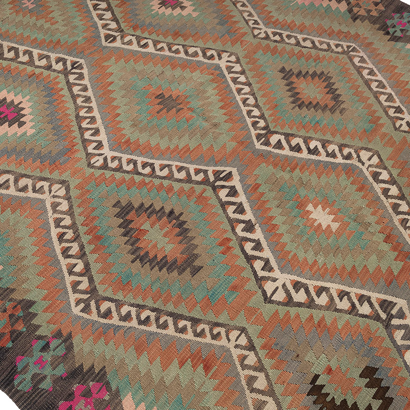 Vintage Esme Kilim Rug - 6' 1" x 9' 3" (73" x 111") - K0083845