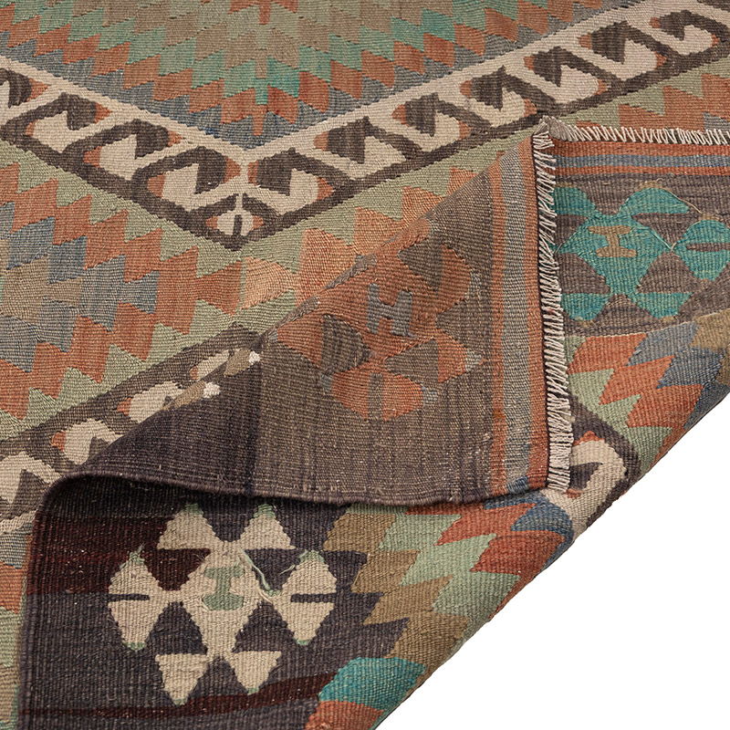 Vintage Esme Kilim Rug - 6' 1" x 9' 3" (73" x 111") - K0083845