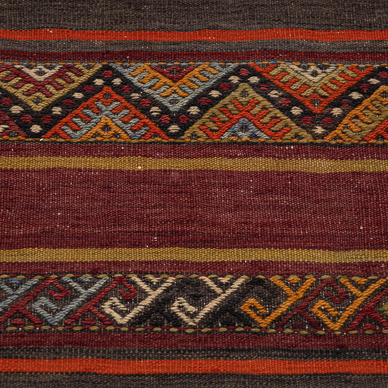 Vintage Sivas Kilim Runner - 2' 7" x 10' 10" (31" x 130") - K0083874
