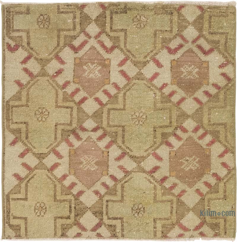 Vintage Turkish Hand-Knotted Rug - 2' 7" x 2' 7" (31" x 31") - K0084140
