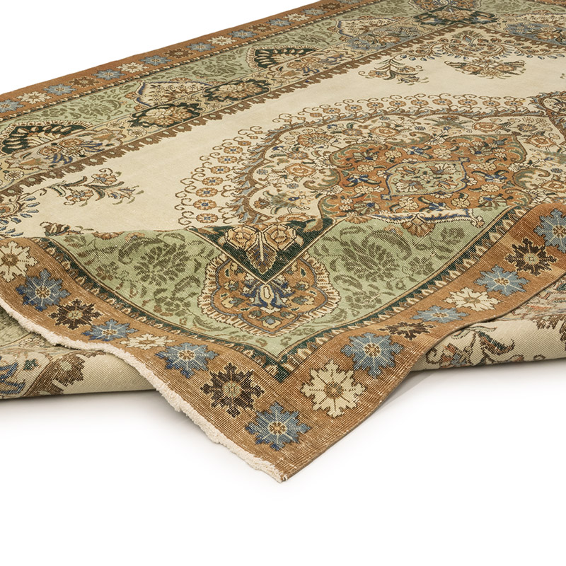 Vintage Hand-Knotted Oriental Rug - 9' 1" x 12' 1" (109" x 145") - K0084166