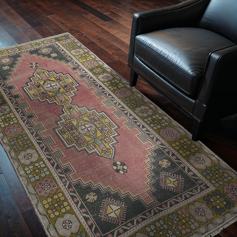 Vintage Turkish Hand-Knotted Rug - 3' 10" x 7' 1" (46" x 85") - K0084184