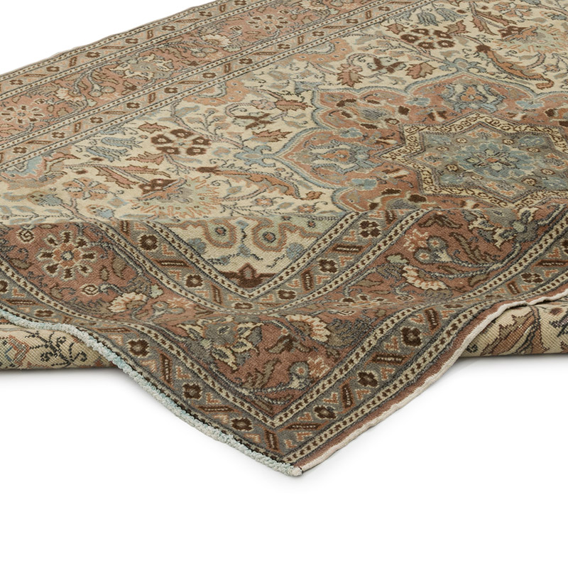 Vintage Turkish Hand-Knotted Rug - 5'  x 7' 5" (60" x 89") - K0084307