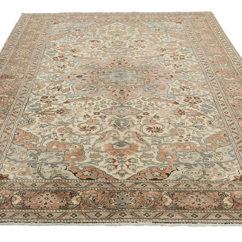 Vintage Turkish Hand-Knotted Rug - 5'  x 7' 5" (60" x 89") - K0084307