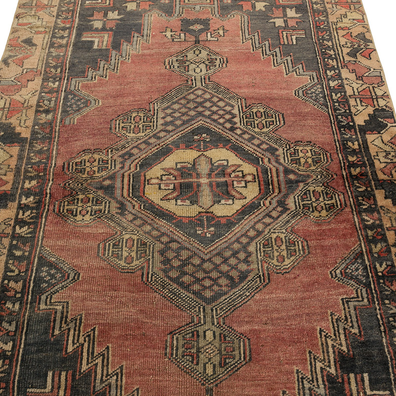 Vintage Turkish Hand-Knotted Rug - 3' 6" x 7' 1" (42" x 85") - K0084313
