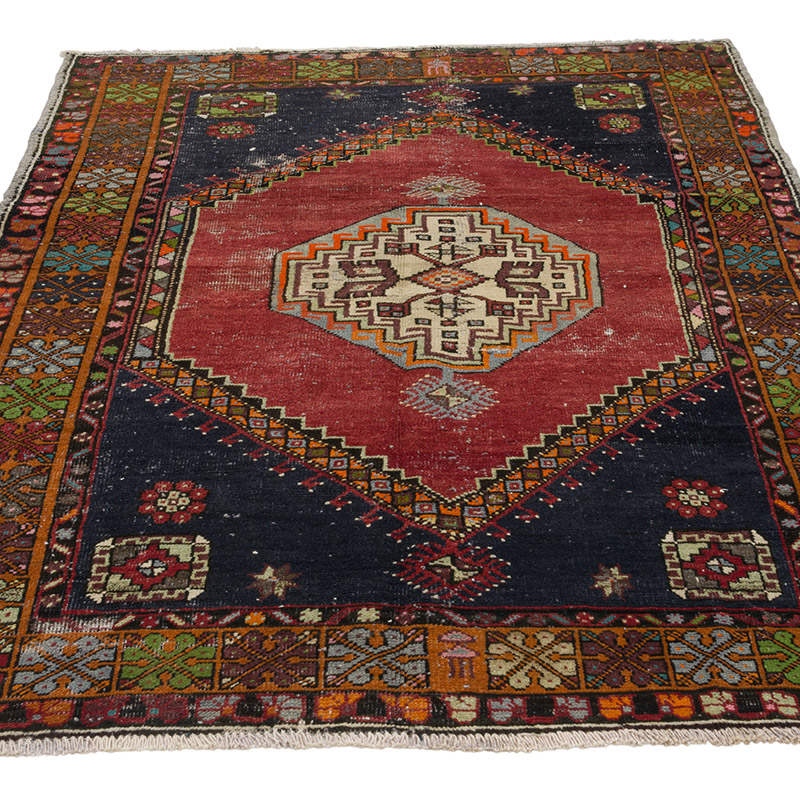 Vintage Turkish Hand-Knotted Rug - 4' 4" x 6' 8" (52" x 80") - K0084317
