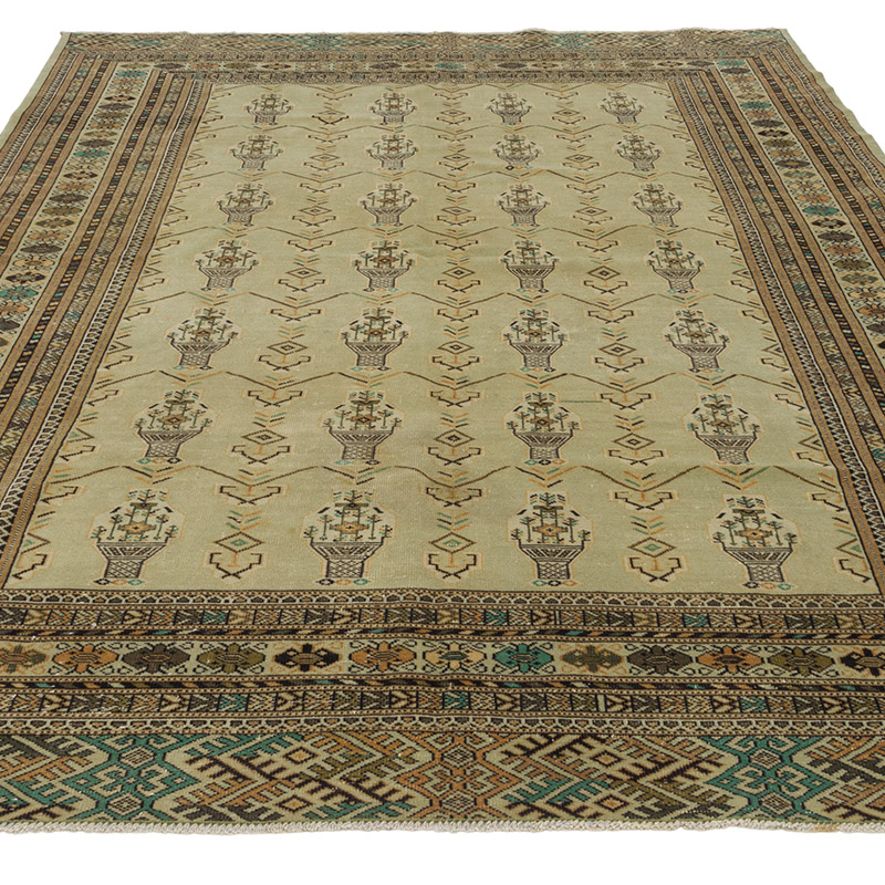 Vintage Turkish Hand-Knotted Rug - 5' 8" x 7' 11" (68" x 95") - K0084371