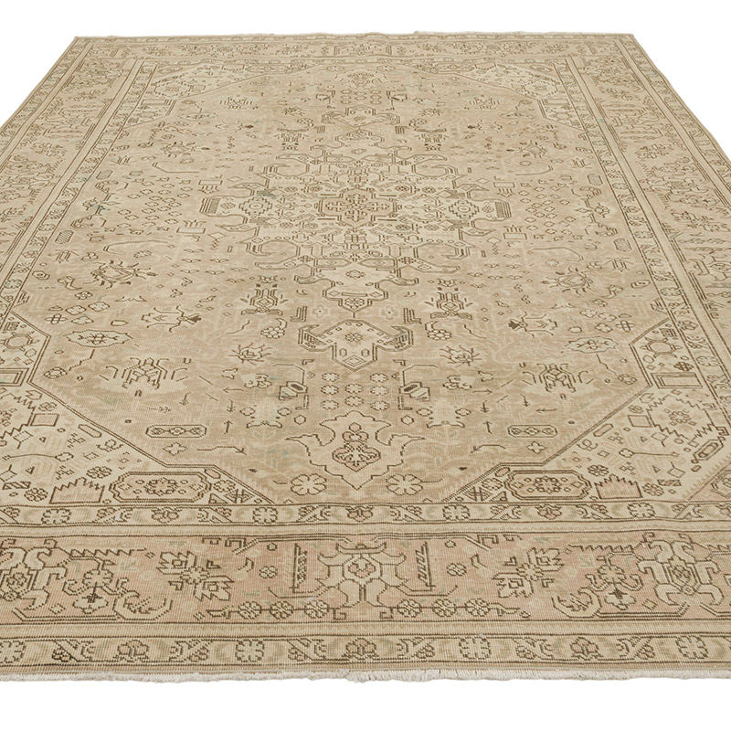 Vintage Hand-Knotted Oriental Rug - 6' 6" x 9' 7" (78" x 115") - K0084384