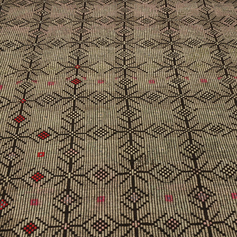 Vintage Anatolian Jijim Rug - 5' 11" x 9' 10" (71" x 118") - K0084389