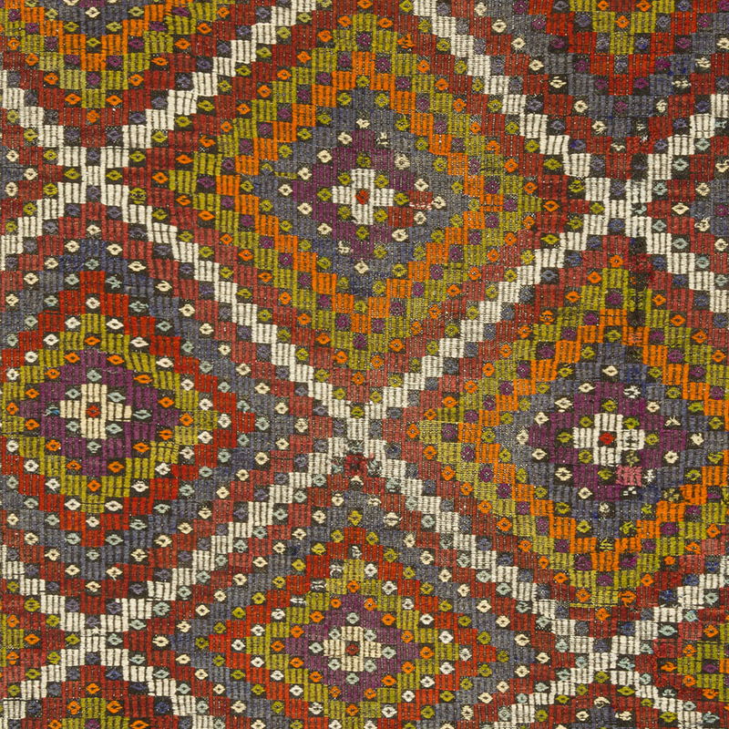 Vintage Anatolian Jijim Rug - 6' 9" x 11' 5" (81" x 137") - K0084390