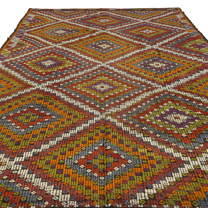 Vintage Anatolian Jijim Rug - 6' 9" x 11' 5" (81" x 137") - K0084390