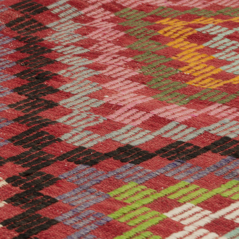 Vintage Anatolian Jijim Rug - 6'  x 10' 7" (72" x 127") - K0085322