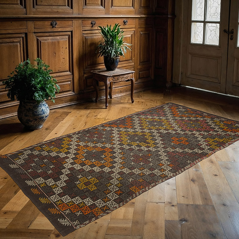Vintage Anatolian Jijim Rug - 4' 6" x 8' 7" (54" x 103") - K0085362