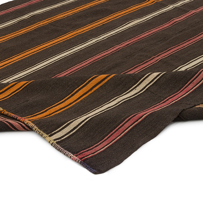 Vintage Anatolian Kilim Rug - 6' 9" x 8' 7" (81" x 103") - K0085363