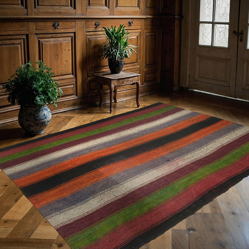Vintage Anatolian Kilim Rug - 5' 5" x 7' 5" (65" x 89") - K0085378