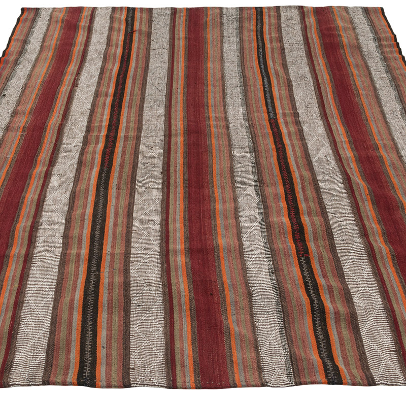 Vintage Anatolian Kilim Rug - 4' 3" x 6' 3" (51" x 75") - K0085379