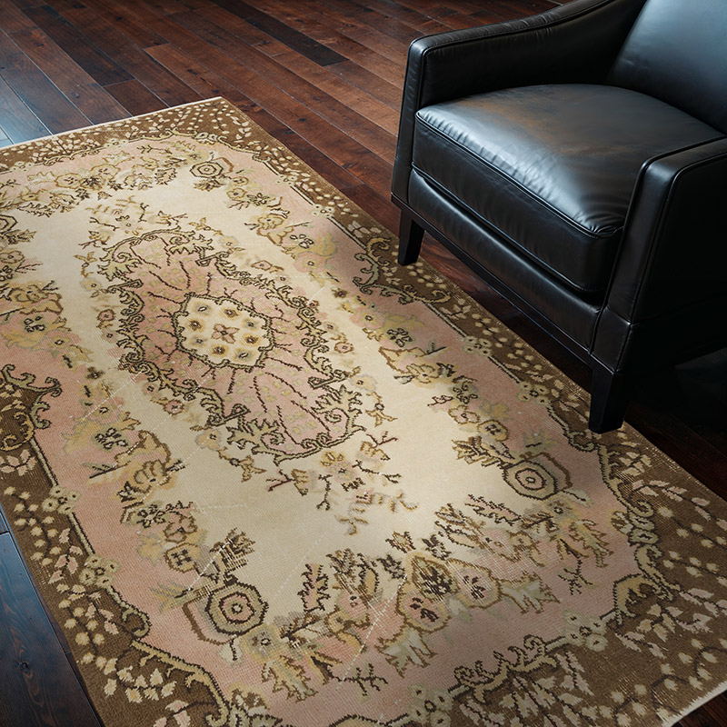 Vintage Turkish Hand-Knotted Rug - 3' 11" x 6' 9" (47" x 81") - K0085406
