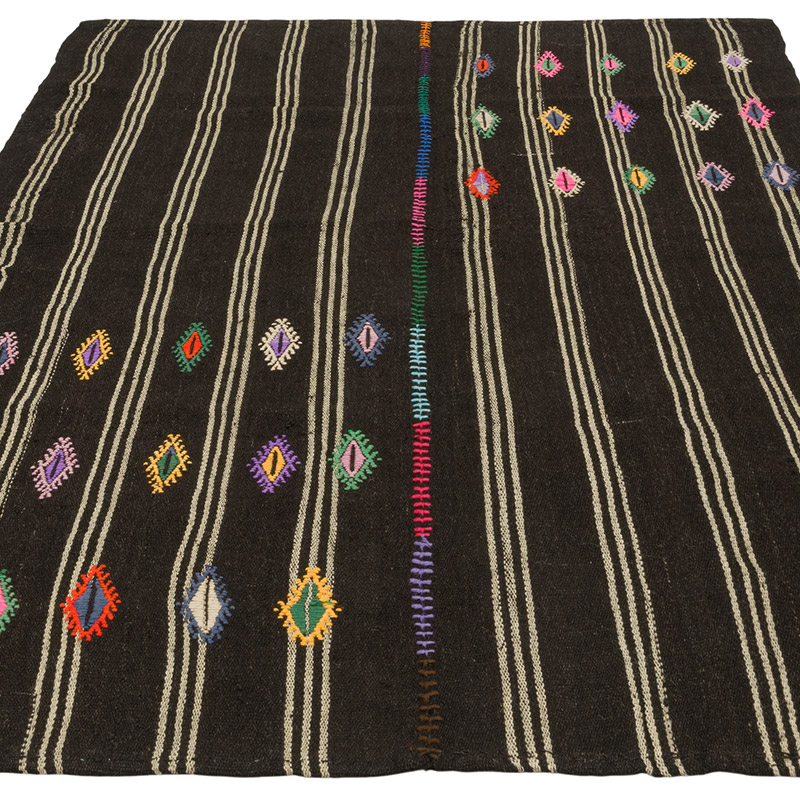 Vintage Anatolian Kilim Rug - 4' 8" x 7' 3" (56" x 87") - K0085483