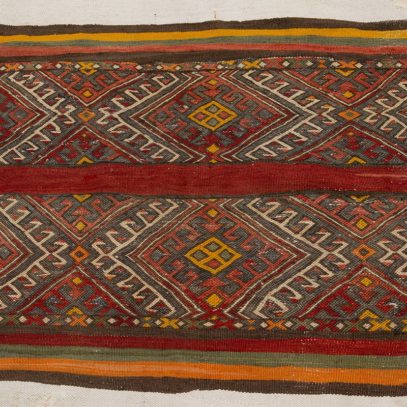 Vintage Sivas Kilim Rug - 3' 11" x 3' 7" (47" x 43") - K0085535