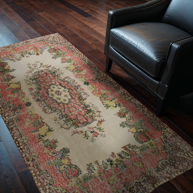 Vintage Turkish Hand-Knotted Rug - 3' 8" x 6' 6" (44" x 78") - K0085638