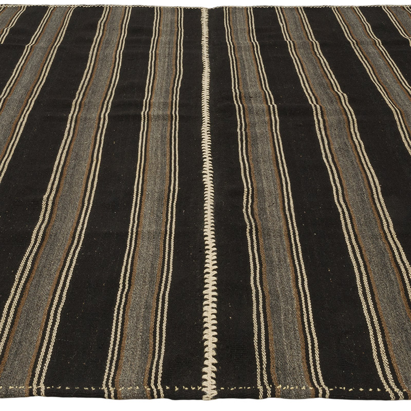 Vintage Anatolian Kilim Rug - 7' 1" x 7' 9" (85" x 93") - K0085704
