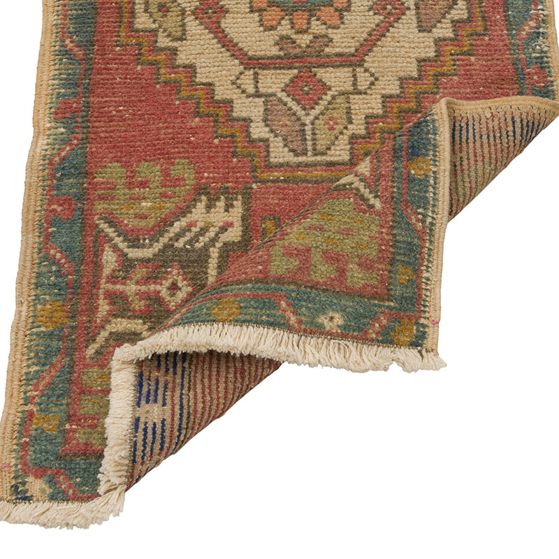 Vintage Turkish Hand-Knotted Rug - 1' 7" x 3' 5" (19" x 41") - K0085728