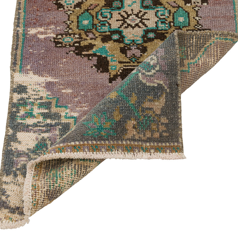 Vintage Turkish Hand-Knotted Rug - 1' 3" x 2' 9" (15" x 33") - K0085737