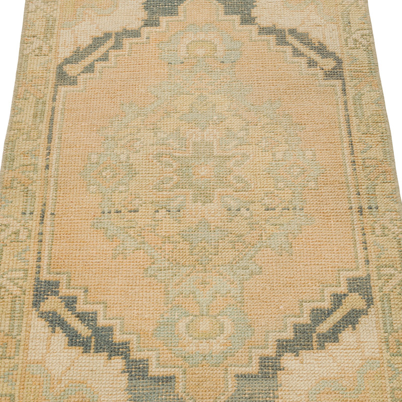 Vintage Turkish Hand-Knotted Rug - 1' 6" x 2' 10" (18" x 34") - K0085750