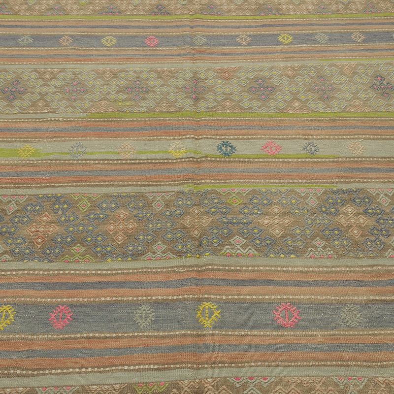 Vintage Manisa Kilim Rug - 5' 7" x 9' 4" (67" x 112") - K0085809
