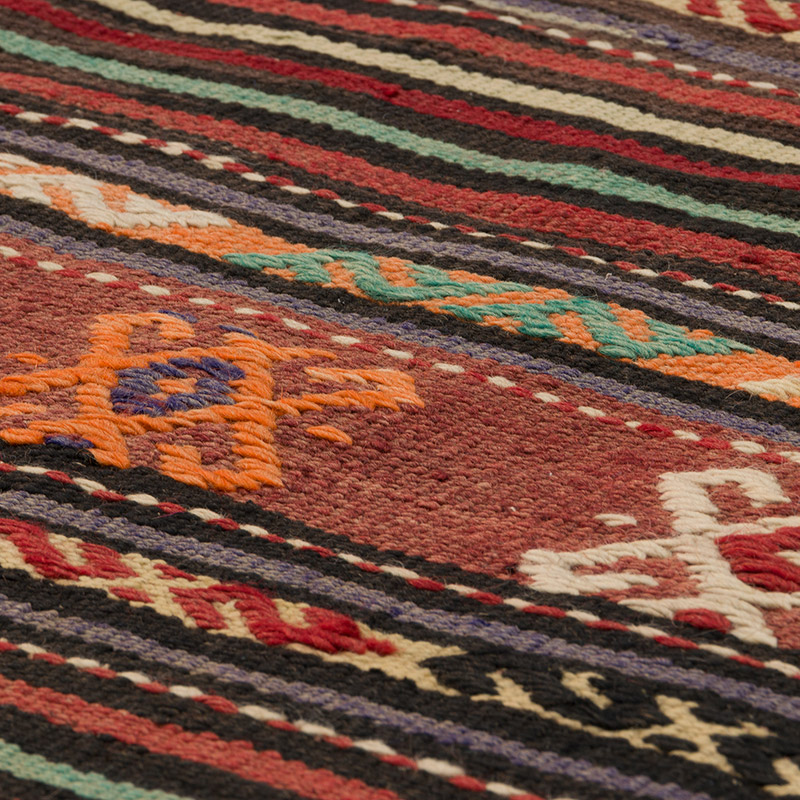 Vintage Balikesir Kilim Rug - 6' 2" x 8' 10" (74" x 106") - K0085818