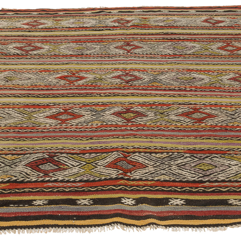 Vintage Balikesir Kilim Rug - 5' 8" x 7' 3" (68" x 87") - K0085820