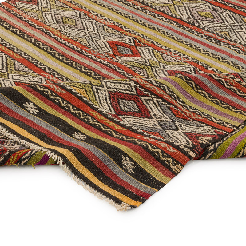 Vintage Balikesir Kilim Rug - 5' 8" x 7' 3" (68" x 87") - K0085820