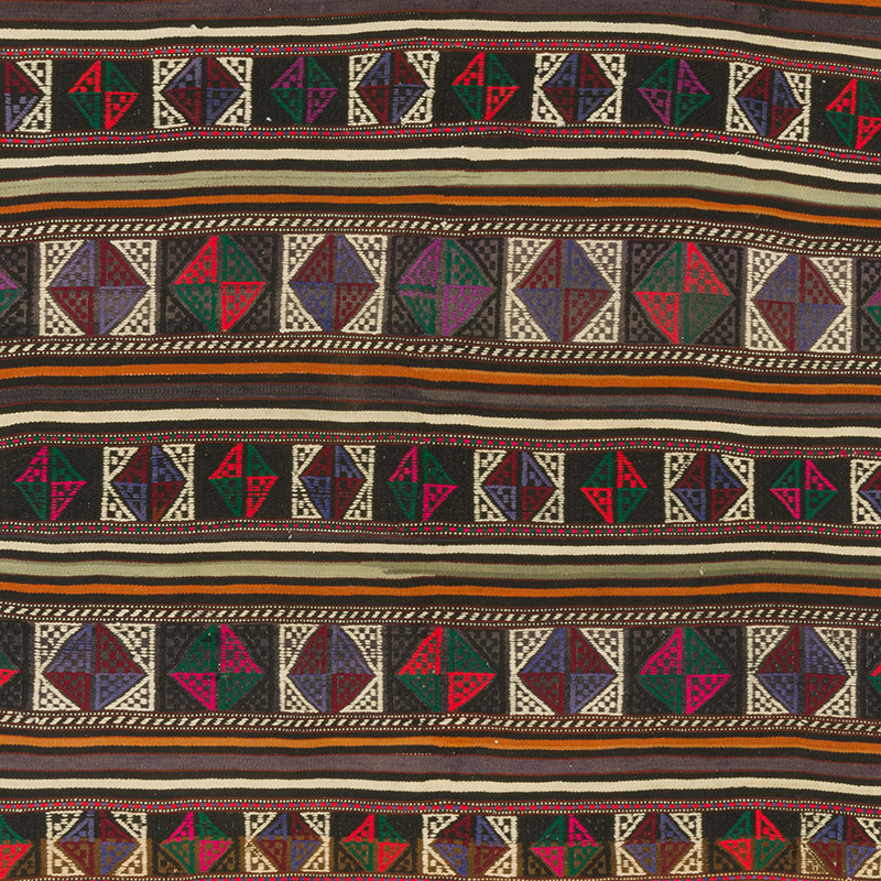Vintage Balikesir Kilim Rug - 5' 5" x 7' 7" (65" x 91") - K0085824