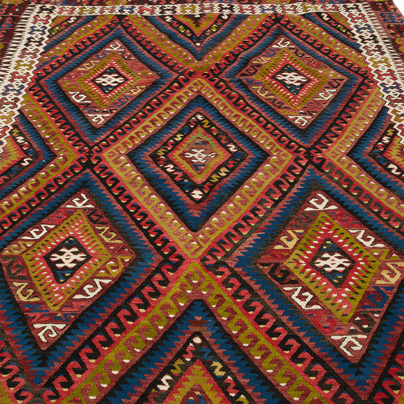 Vintage Fethiye Kilim Rug - 5' 8" x 9' 10" (68" x 118") - K0085829