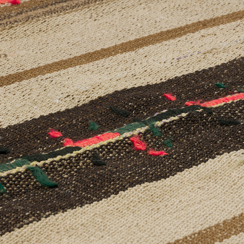 Vintage Anatolian Kilim Rug - 4' 9" x 5' 8" (57" x 68") - K0085849