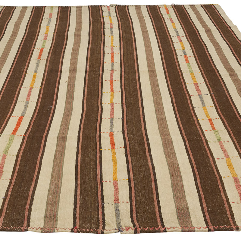 Vintage Anatolian Kilim Rug - 5' 7" x 8' 3" (67" x 99") - K0085855