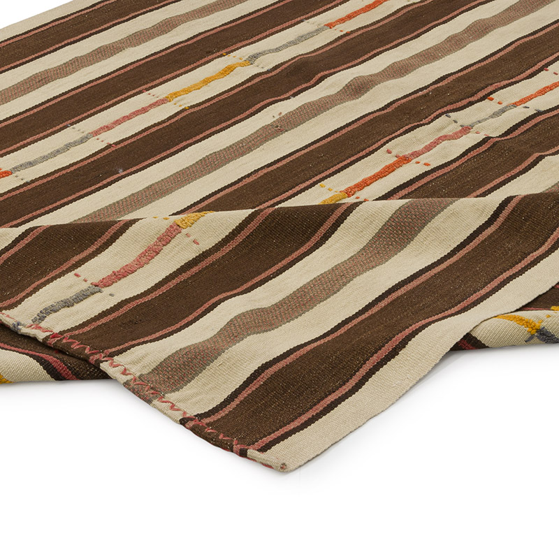 Vintage Anatolian Kilim Rug - 5' 7" x 8' 3" (67" x 99") - K0085855