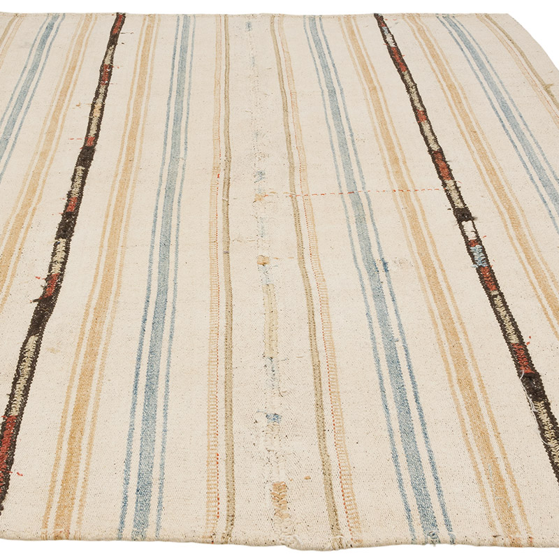 Vintage Anatolian Kilim Rug - 5' 3" x 7' 8" (63" x 92") - K0085862
