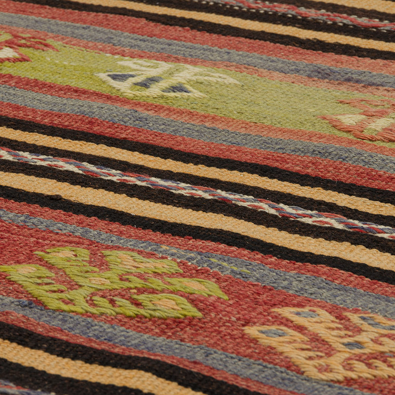 Vintage Turkish Kilim Rug - 4' 1" x 6' 11" (49" x 83") - K0085925