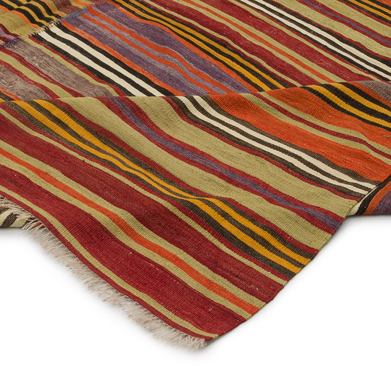 Vintage Turkish Kilim Rug - 8' 11" x 8' 8" (107" x 104") - K0085940