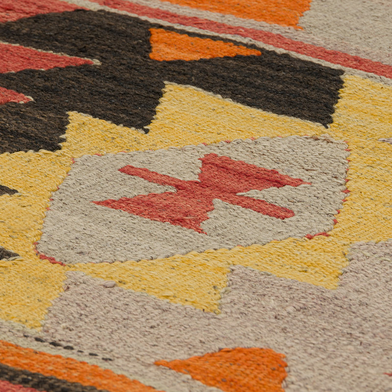 Vintage Turkish Kilim Rug - 4' 10" x 7' 7" (58" x 91") - K0085954