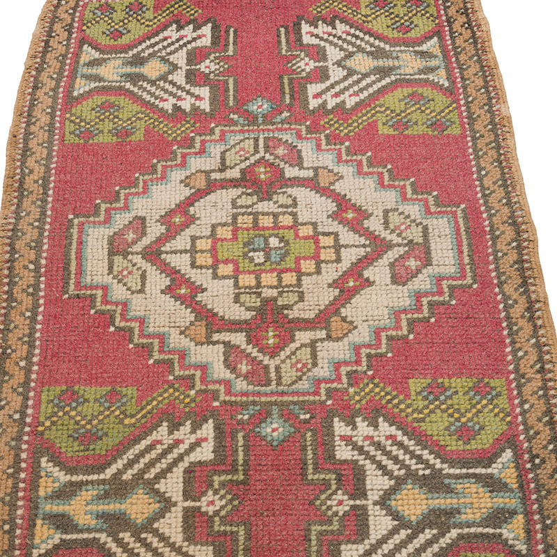 Vintage Turkish Hand-Knotted Rug - 1' 9" x 3' 1" (21" x 37") - K0086002