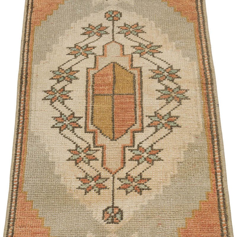 Vintage Turkish Hand-Knotted Rug - 1' 3" x 2' 10" (15" x 34") - K0086013