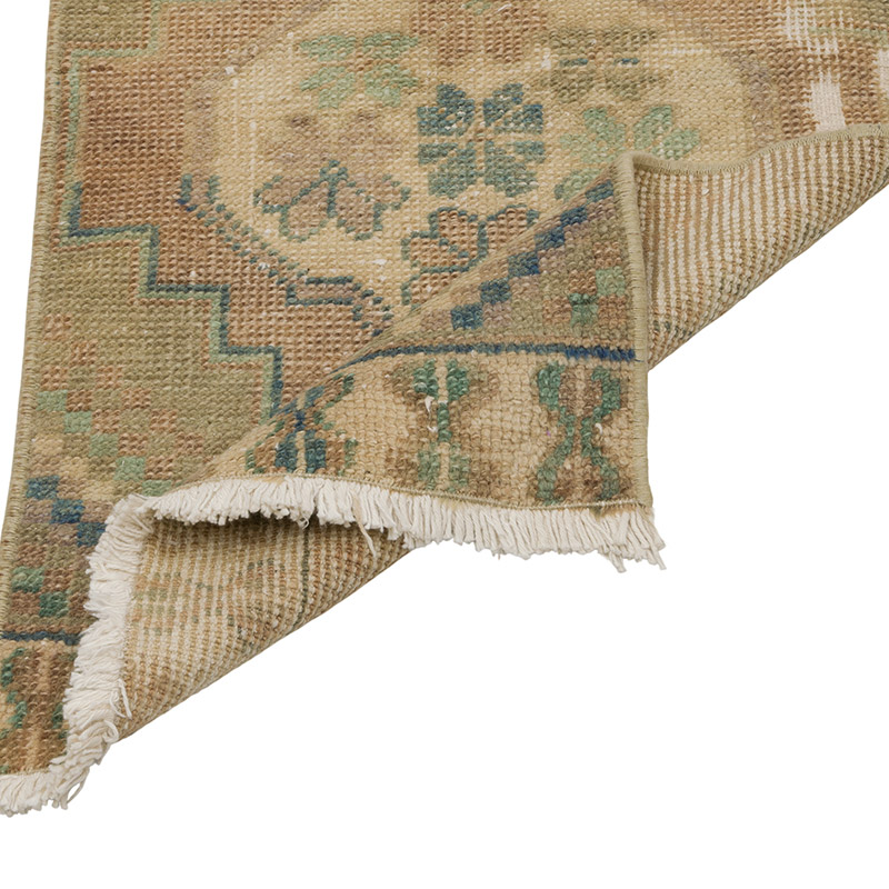 Vintage Turkish Hand-Knotted Rug - 1' 5" x 2' 8" (17" x 32") - K0086021