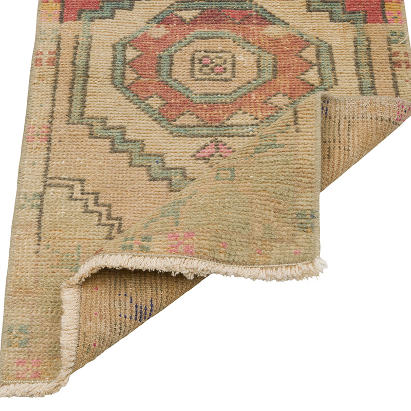 Vintage Turkish Hand-Knotted Rug - 1' 5" x 2' 10" (17" x 34") - K0086035
