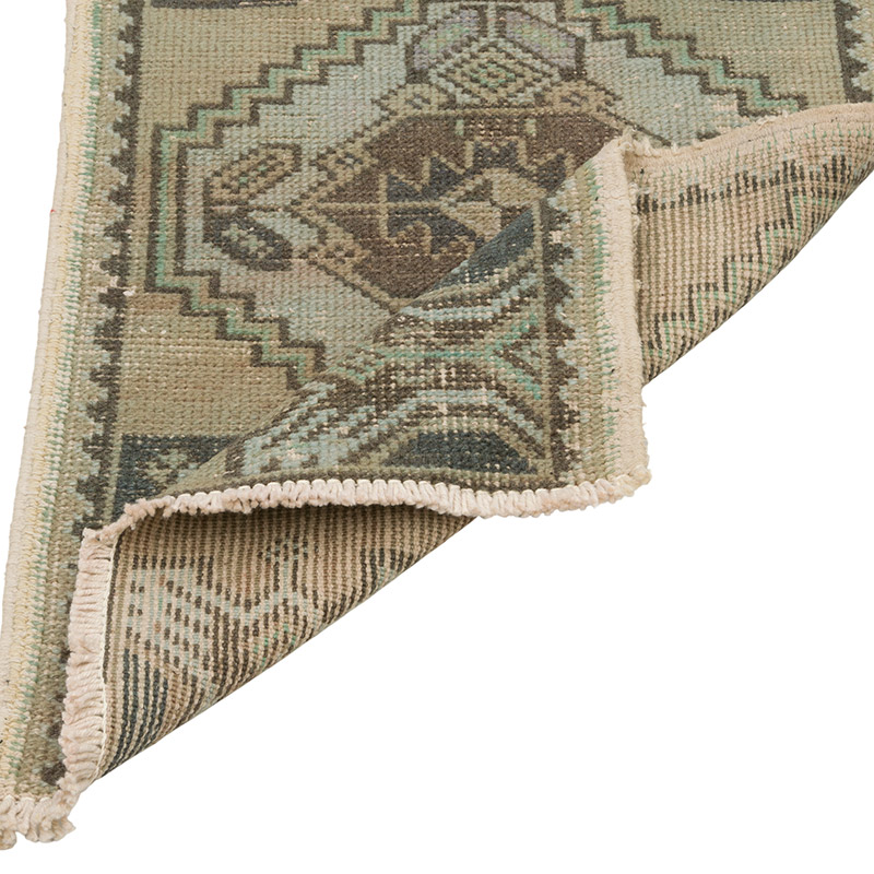 Vintage Turkish Hand-Knotted Rug - 1' 6" x 2' 9" (18" x 33") - K0086040