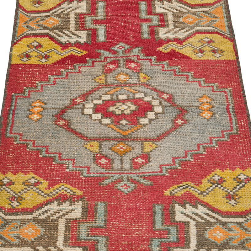 Vintage Turkish Hand-Knotted Rug - 1' 6" x 2' 11" (18" x 35") - K0086088